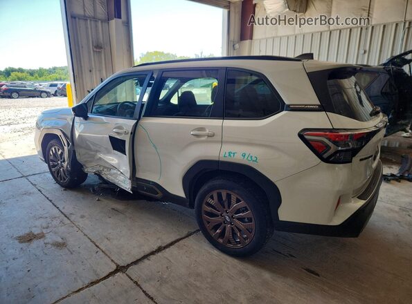 JF2SLDHC7SH547388 2025 SUBARU FORESTER White Rear left