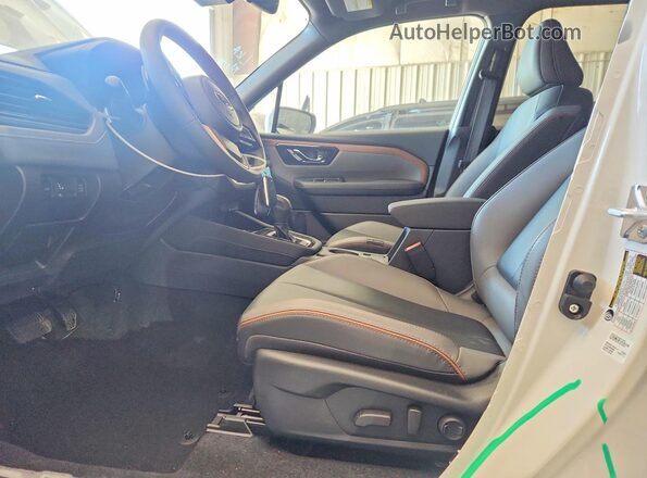 JF2SLDHC7SH547388 2025 SUBARU FORESTER White Front interior view