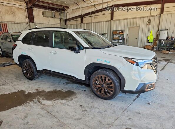 JF2SLDHC7SH547388 2025 SUBARU FORESTER White Front right