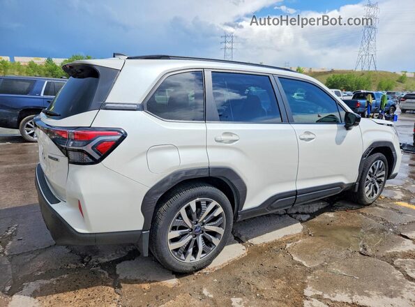 JF2SLDTC1SH501255 2025 SUBARU FORESTER White Tył prawy