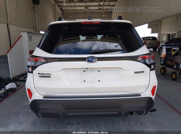 JF2SLSRD0SH412538 2025 SUBARU FORESTER White 