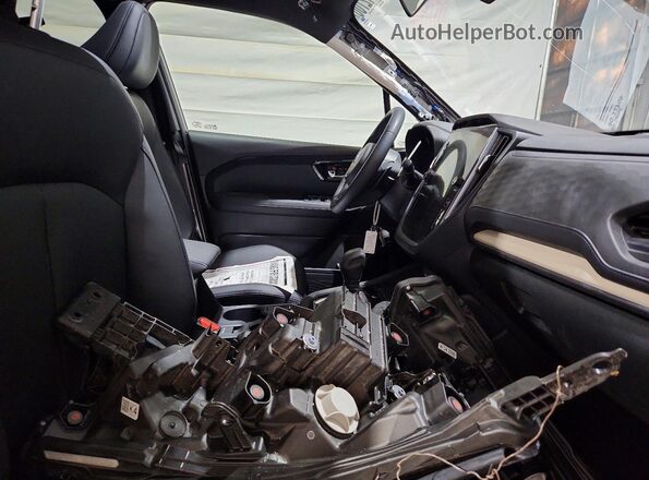 JF2SLSRD2SH402867 2025 SUBARU FORESTER Brown Front interior view