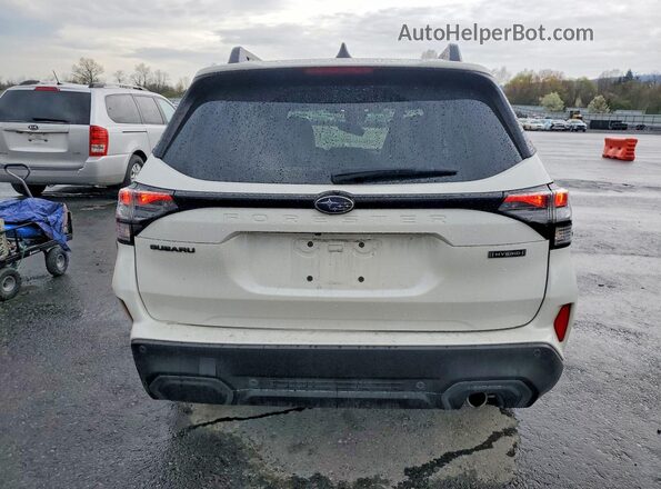 JF2SLSRD5SH442215 2025 SUBARU FORESTER White Widok z tyłu