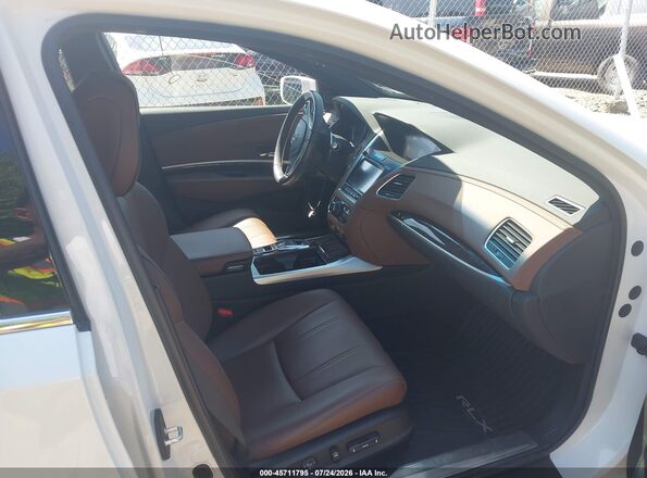 JH4KC1F50JC000216 2018 ACURA RLX White Vista interior delantera