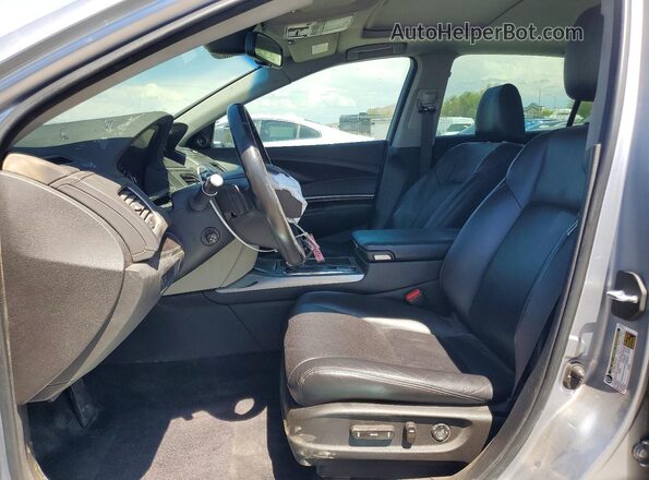 JH4KC1F51HC000185 2017 ACURA RLX Серебряный Вид салона спереди