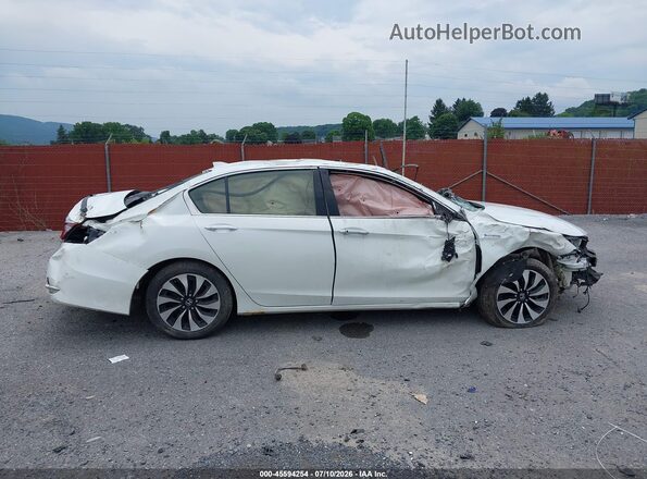 JHMCR6F33HC002440 2017 HONDA ACCORD White უკანა სალონის ხედი