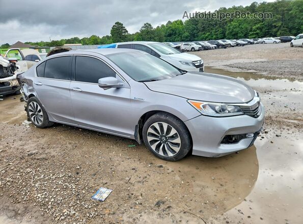 JHMCR6F34HC005895 2017 HONDA ACCORD Silver Front right