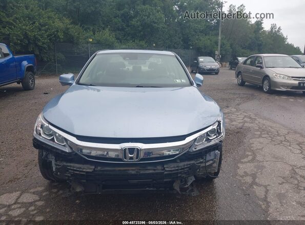 JHMCR6F53HC000186 2017 HONDA ACCORD Light Blue Vista interior trasera