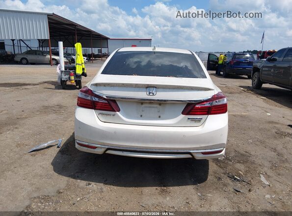 JHMCR6F75HC021140 2017 HONDA ACCORD White 