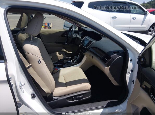 JHMCR6F77HC006798 2017 HONDA ACCORD Белый Вид салона спереди