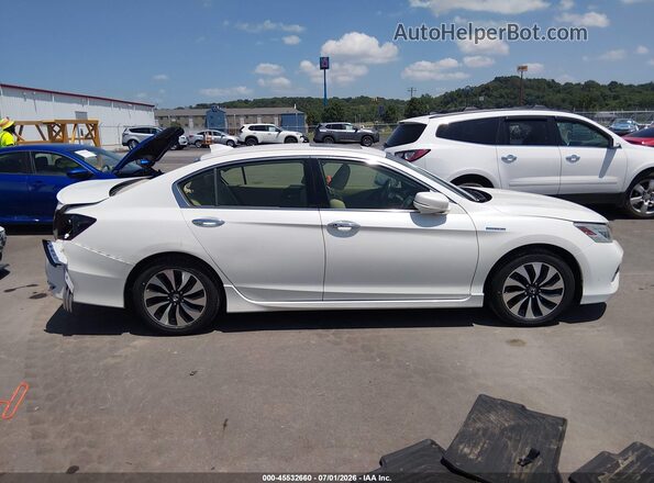 JHMCR6F77HC006798 2017 HONDA ACCORD Белый Вид задней части салона