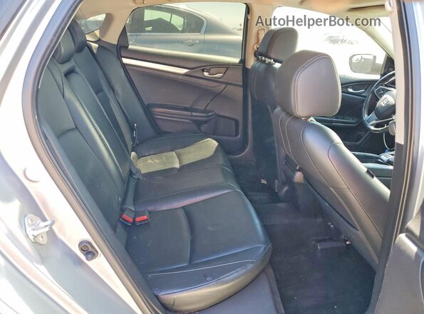 JHMFC1F72JX043757 2018 HONDA CIVIC Silver Вид задніх сидінь