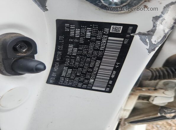JHMFC1F74JX010050 2018 HONDA CIVIC White Вид підкапотного простору