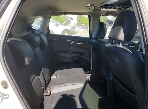 JHMGK5H84HS019990 2017 HONDA FIT White Widok tylnych siedzeń