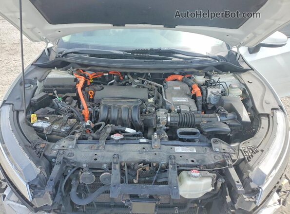 JHMZC5F13JC012802 2018 HONDA CLARITY White Вид задньої частини салону