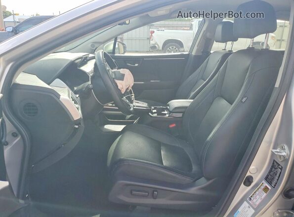 JHMZC5F30JC004075 2018 HONDA CLARITY Silver Вид салону спереду