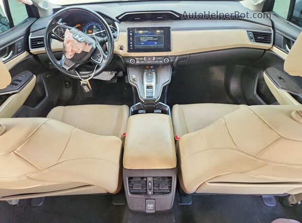 JHMZC5F30JC005470 2018 HONDA CLARITY Белый Вид панели приборов