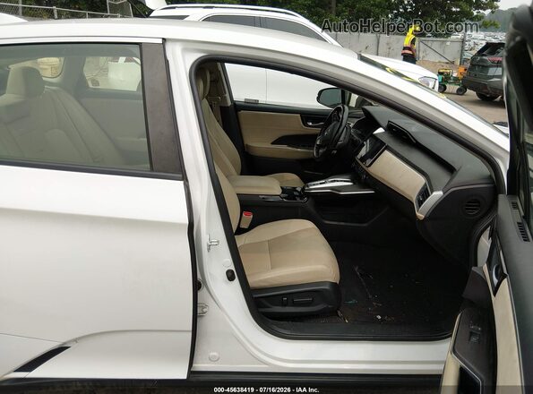 JHMZC5F32JC009827 2018 HONDA CLARITY White Вид салону спереду