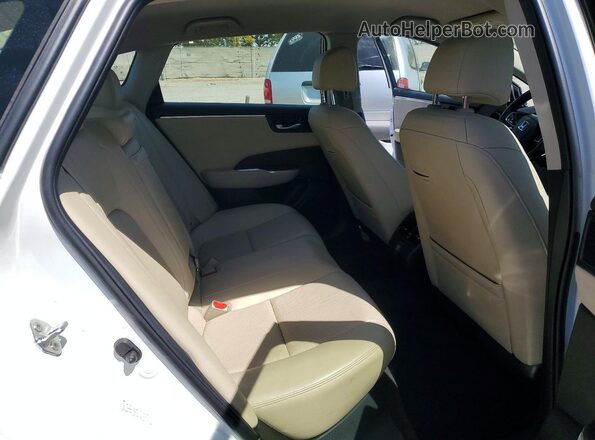 JHMZC5F33JC019606 2018 HONDA CLARITY White Widok tylnych siedzeń