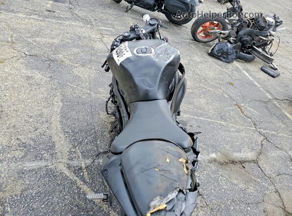 JKBZXJJ10RA006099 2024 KAWASAKI ZX636 Black Հետևի տեսք