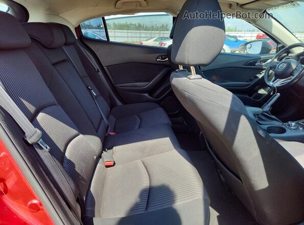 JM1BM1M38G1286658 2016 MAZDA 3 Red Vista de los asientos traseros