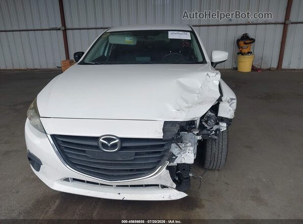 JM1BM1T75G1297217 2016 MAZDA 3 White Widok wnętrza z tyłu