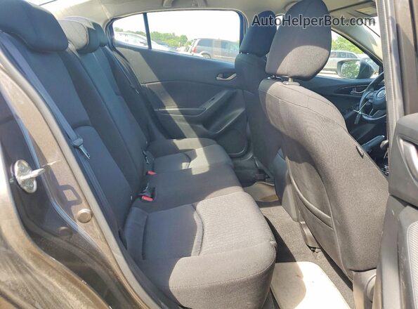 JM1BM1T77G1334848 2016 MAZDA 3 Brown Widok tylnych siedzeń