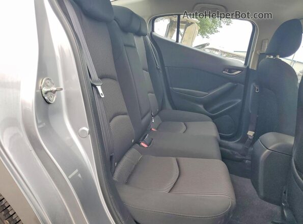 JM1BM1U70G1284678 2016 MAZDA 3 Gray Вид задніх сидінь