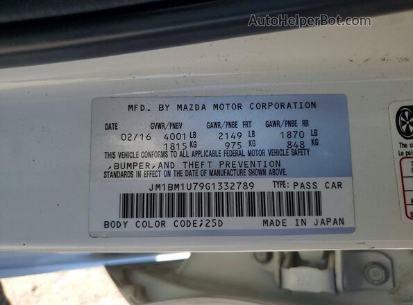 JM1BM1U79G1332789 2016 MAZDA 3 White Vista del compartimento del motor