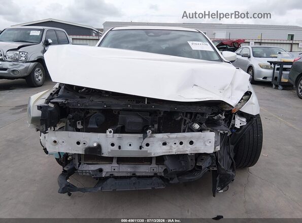JM1BN1M33H1115489 2017 MAZDA 3 White წინა ხედი