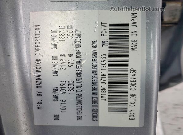 JM1BN1U71H1120936 2017 MAZDA 3 Silver Widok naklejki z numerem VIN