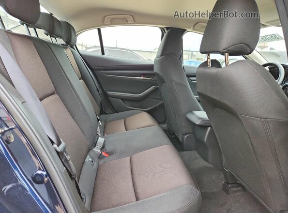JM1BPAAL9T1862909 2026 MAZDA 3 Blue Widok tylnych siedzeń