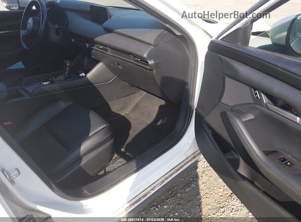 JM1BPABL9M1332469 2021 MAZDA 3 White Vista interior delantera