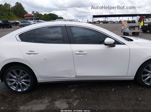JM1BPACL2T1855913 2026 MAZDA 3 White Widok wnętrza z tyłu