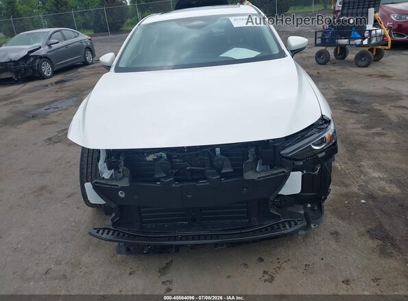 JM1BPACL5T1853508 2026 MAZDA 3 White Widok z przodu