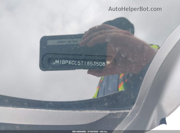 JM1BPACL5T1853508 2026 MAZDA 3 White Widok komory silnika