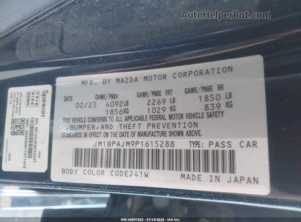 JM1BPAJM9P1615288 2023 MAZDA 3 Black Вид підкапотного простору