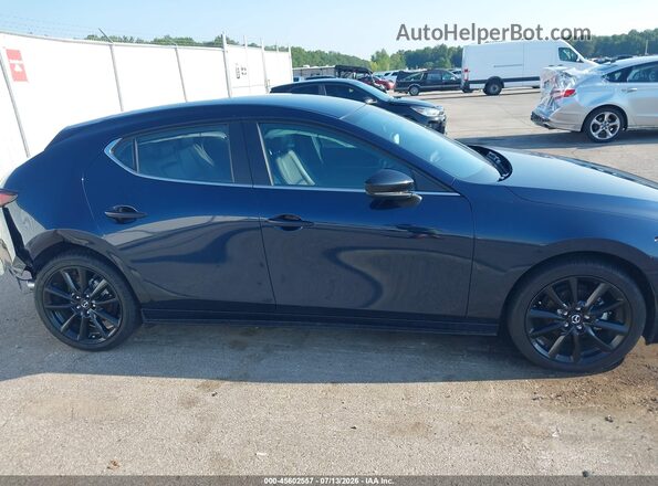 JM1BPAKM0S1791136 2025 MAZDA 3 Black Widok wnętrza z tyłu