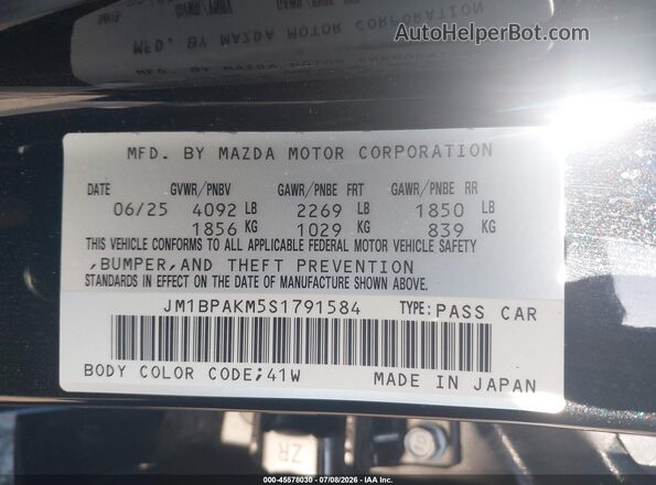 JM1BPAKM5S1791584 2025 MAZDA 3 Black Vista del compartimento del motor
