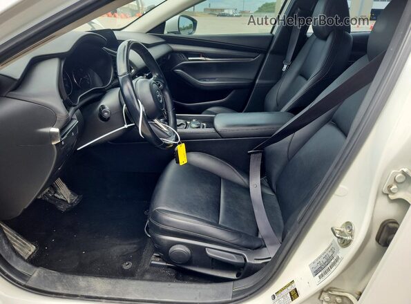 JM1BPBAM7K1118786 2019 MAZDA 3 White წინა სალონის ხედი