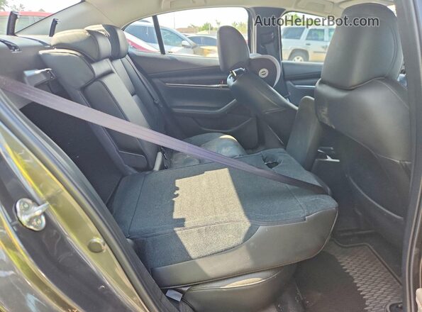JM1BPBCL1M1340117 2021 MAZDA 3 Gray Widok tylnych siedzeń