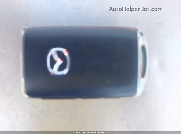 JM1BPBEY0S1767391 2025 MAZDA 3 Gray Vista del salpicadero