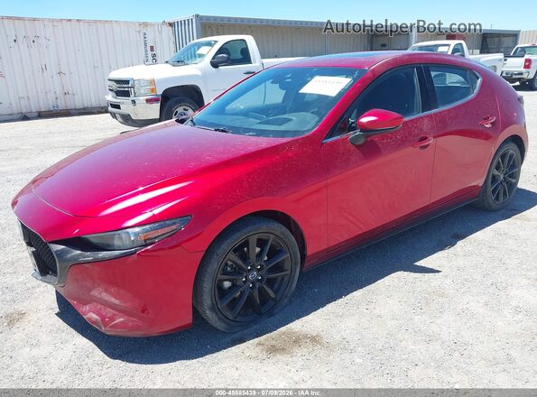 JM1BPBMM6P1602886 2023 MAZDA 3 Burgundy წინა მარცხენა ხედი სამი მეოთხედიდან