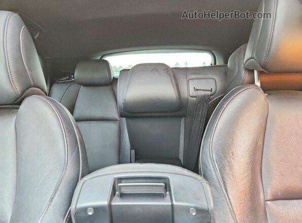 JM1BPBNM2L1155045 2020 MAZDA 3 Red Rear seats view
