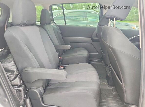 JM1CW2CL6H0194610 2017 MAZDA 5 Silver Widok wnętrza z tyłu