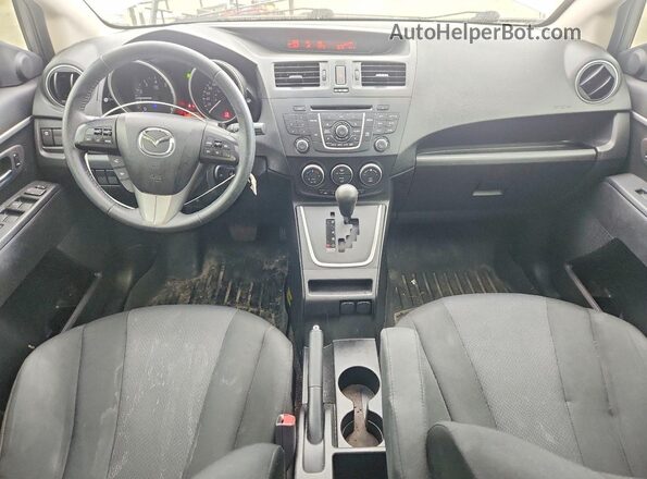 JM1CW2CL6H0194610 2017 MAZDA 5 Silver Widok deski rozdzielczej
