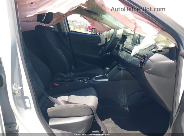 JM1DKBB79G0126207 2016 MAZDA CX-3 White Widok wnętrza z przodu