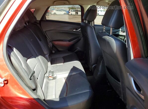 JM1DKBC75G0124937 2016 MAZDA CX-3 Red Հետևի նստատեղերի տեսք