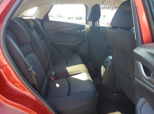 JM1DKDB71M1510175 2021 MAZDA CX-3 Red Widok wnętrza z tyłu