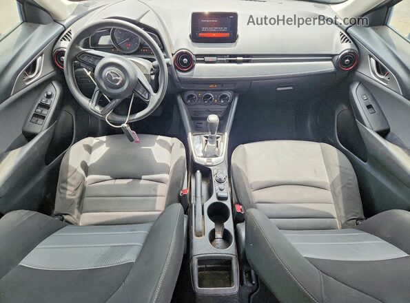 JM1DKDB72J0328566 2018 MAZDA CX-3 Синий Вид панели приборов